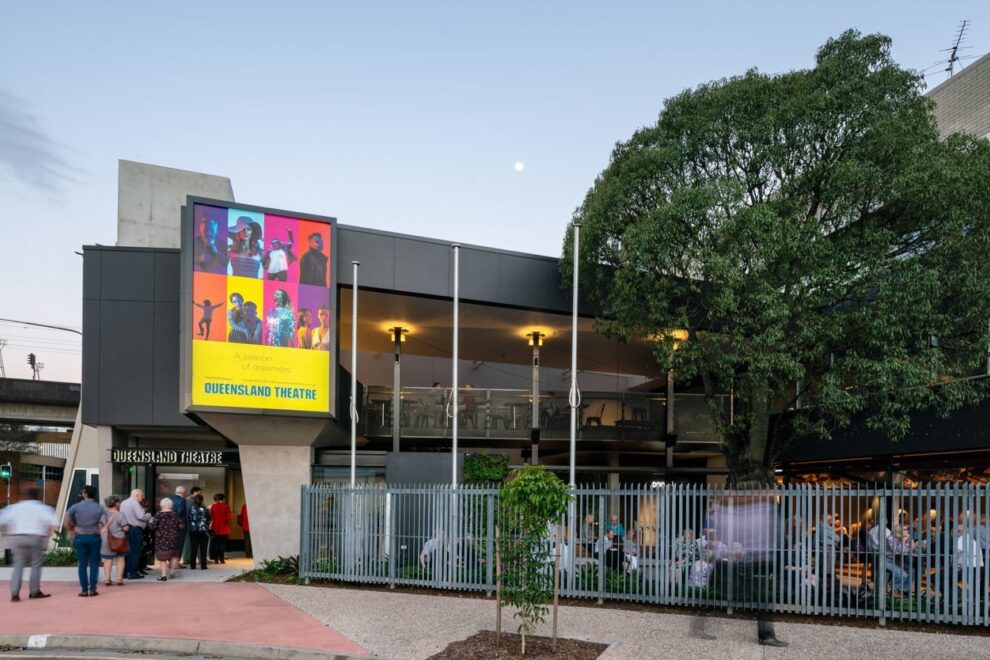Hb t qldtheatrebilliebrown 1 lowres jpg